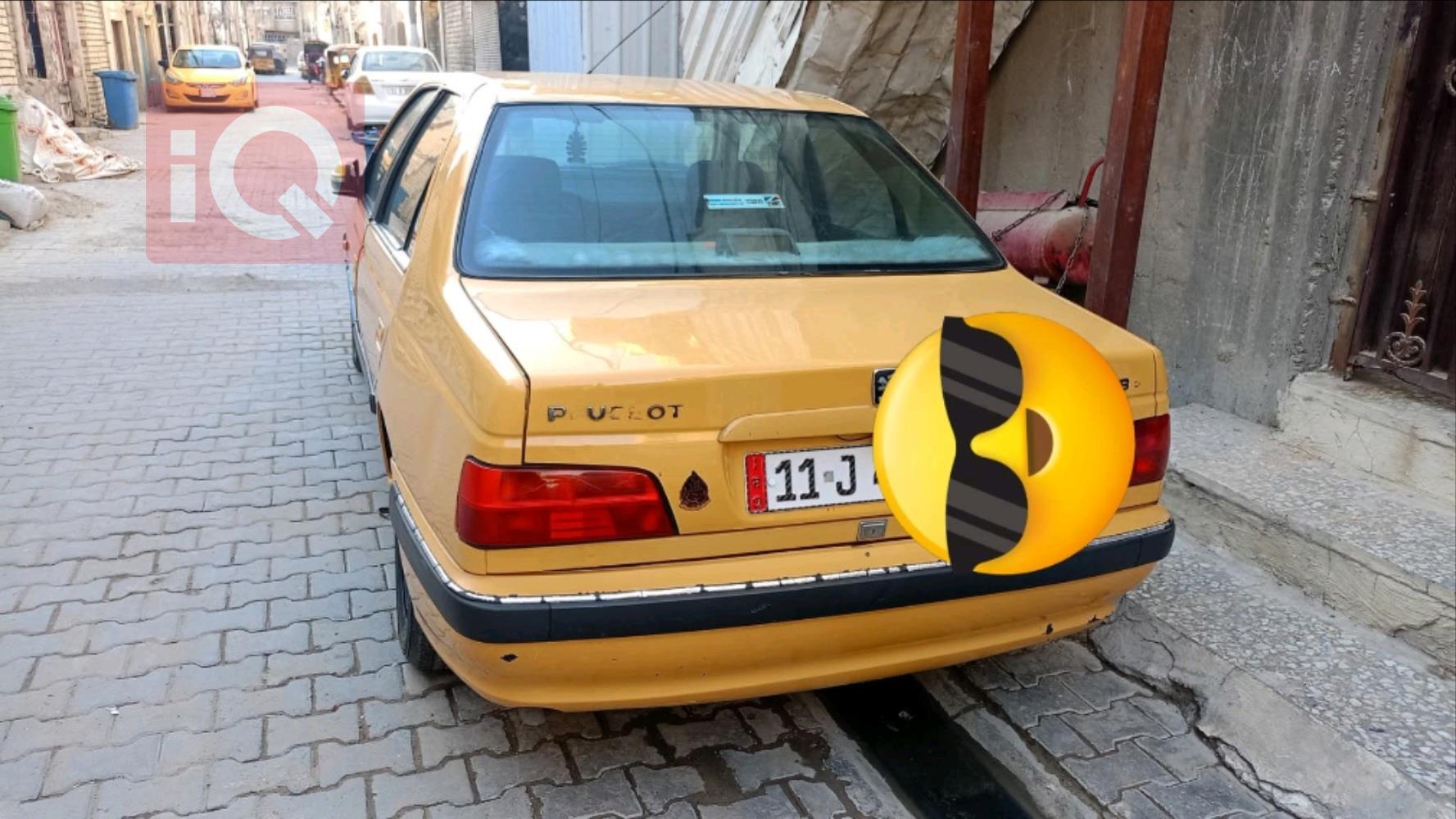 Peugeot 405